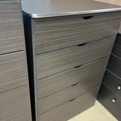 Five Drawers Dresser 