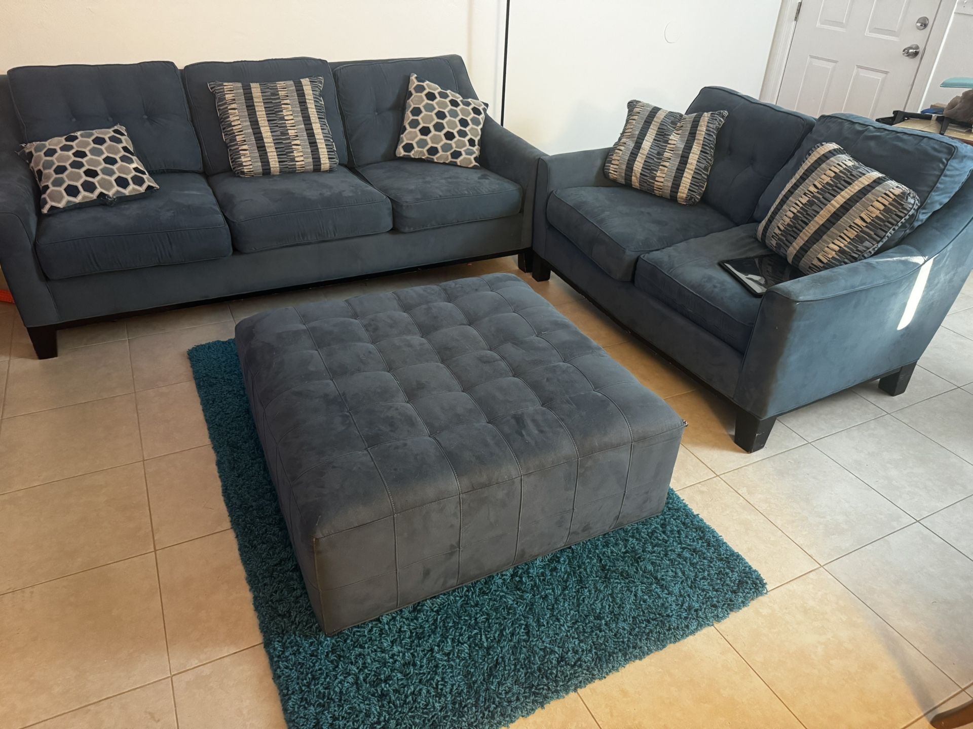 Cindy Crawford Home Living Room Set