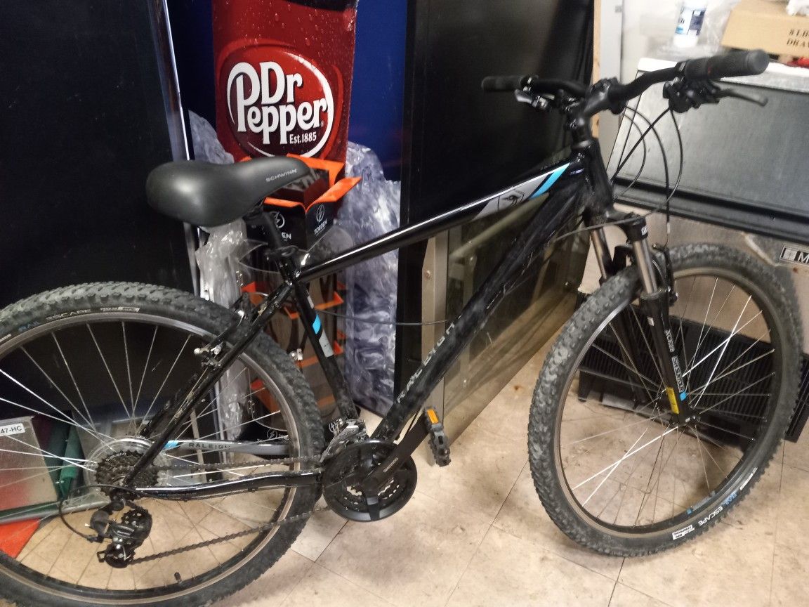 Raleigh talus 1 mountain cheap bike