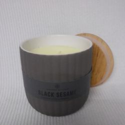 Black Sesame Chesapeake Bay Candle 