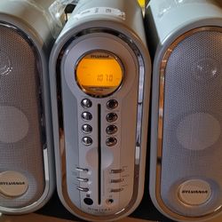 Sylvania Compact Stereo System CD/Radio +AM/FM Antenna 