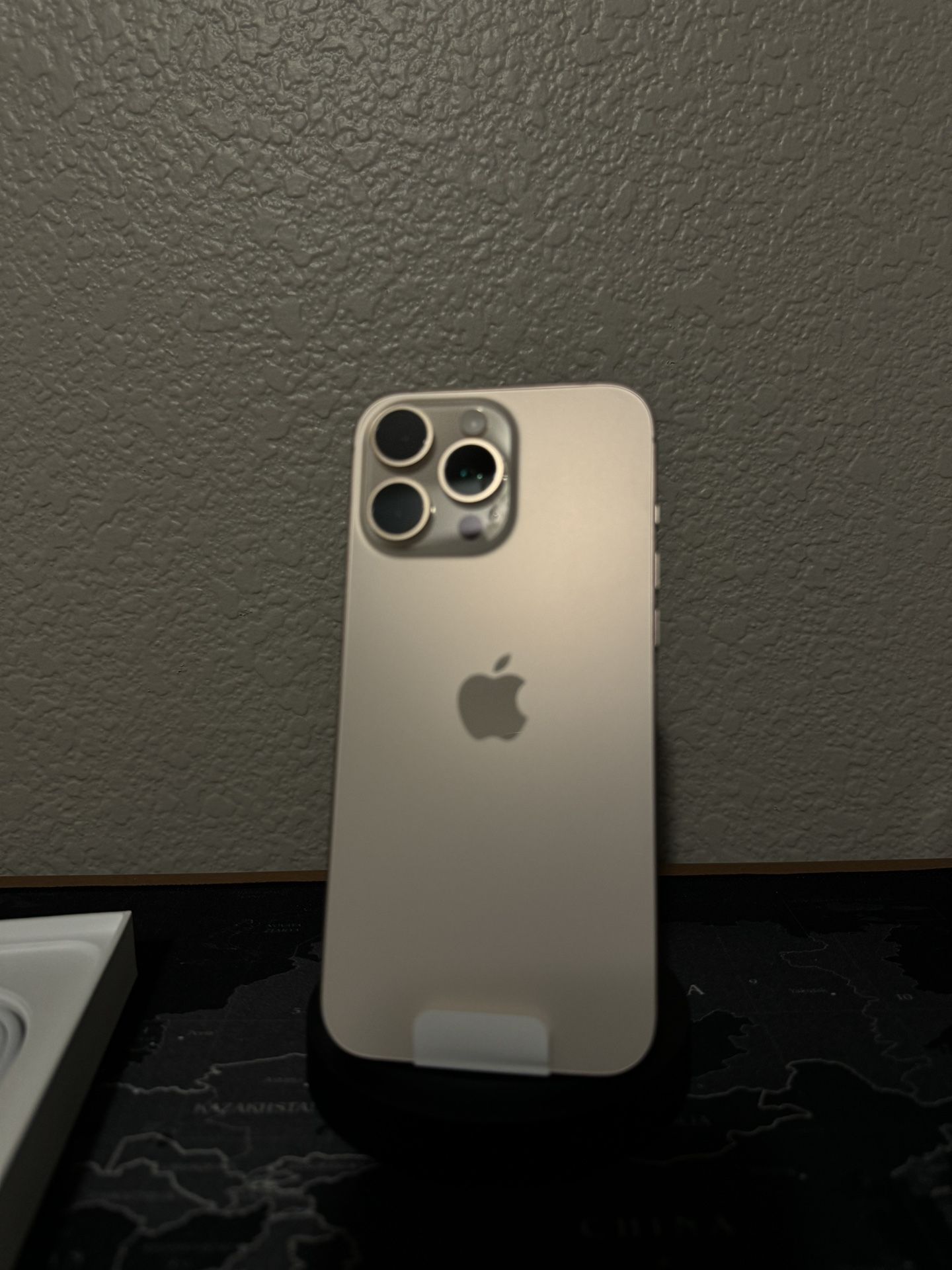 iPhone 16 Pro Max 256Gb Dessert Titanium