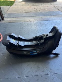 Nuna pipa RELX infant car seat base