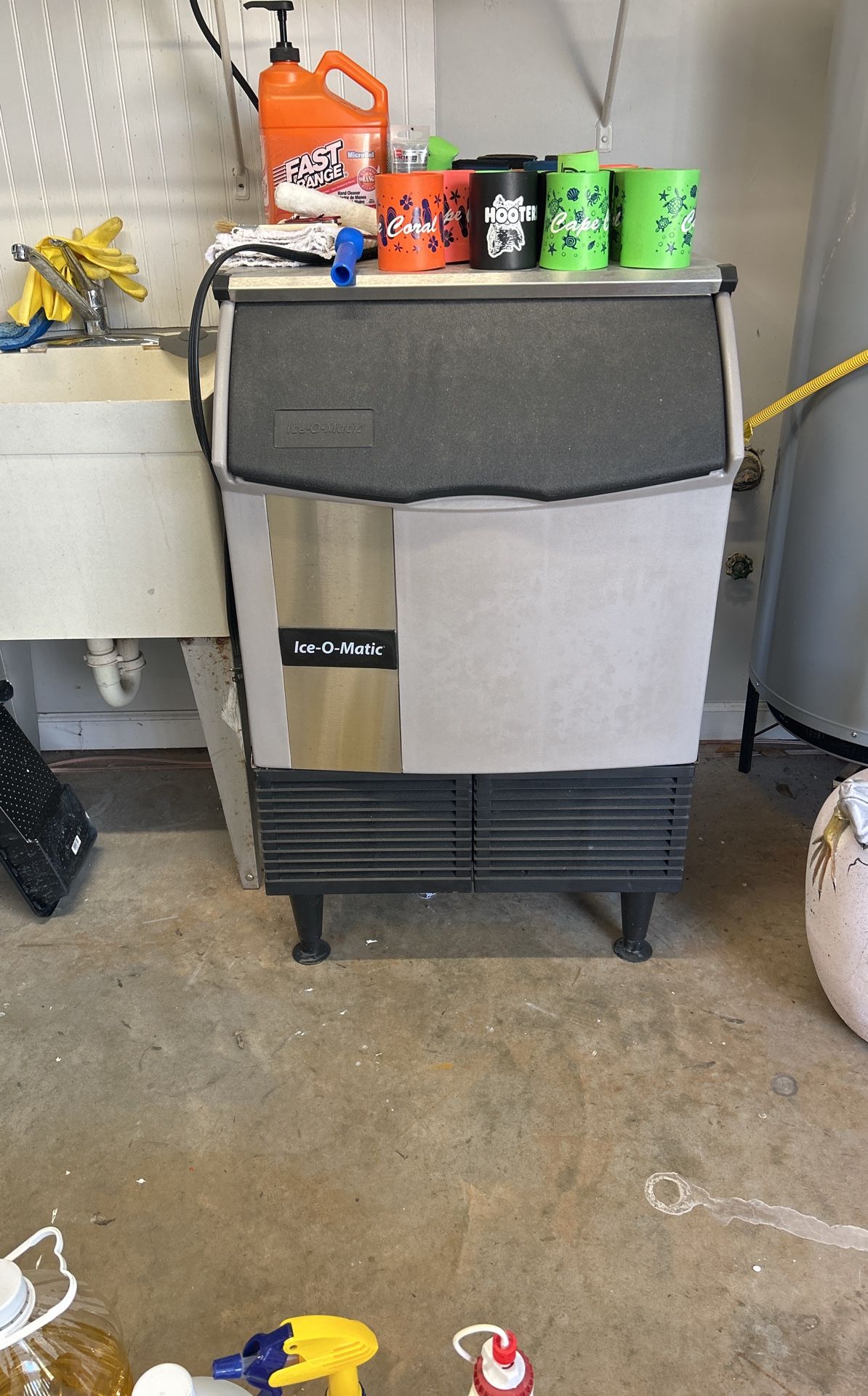 Ice Maker, Large $300