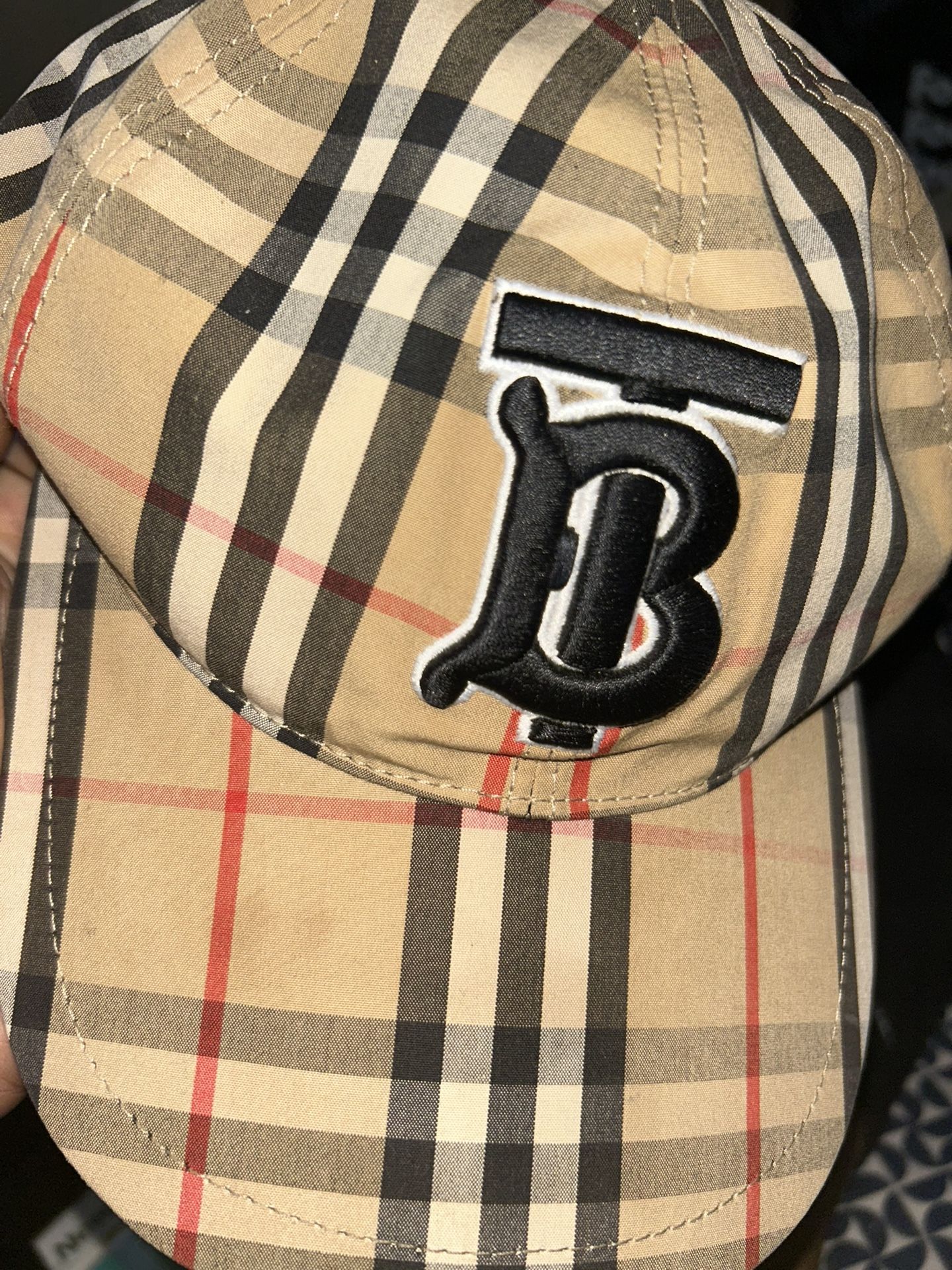 Burberry hat