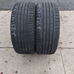 (2) 285/45/22  NOKIAN TYRES ONE HT LIFE: 80%