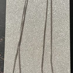 925 Silver Necklace with Circle Pendant and Diamonds