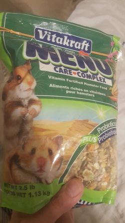 Hamster food : vitakraft 2.5lbs
