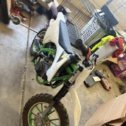 Dirt Bike 50cc  $750 OBO.. Cash app
