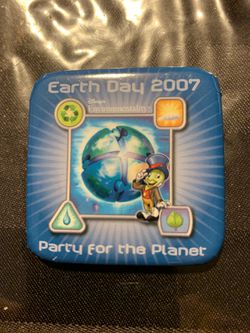 Disney “Earth Day” 2007 Cast Member Exclusive Pin
