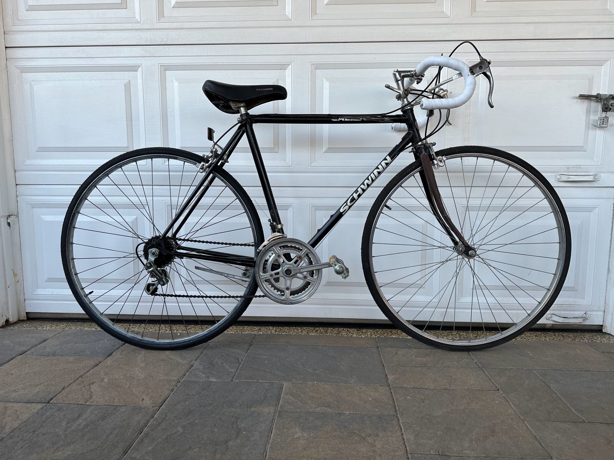 Schwinn Caliente Road Racing Touring Bike Shimano SIS New Tires Super Lightweight Ready To Ride