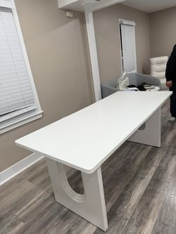 Dinning Table