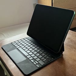 iPad Pro 3rd Gen 256gb + Magic Keyboard 3