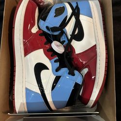 Jordan 1 Retro High Fearless UNC Chicago Size 9.5 Men’s Hs the original box, Like New Condition, used twice. Cash or Zelle only.a