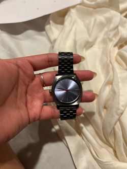 Nixon Time Teller Watch – Excellent Condition
