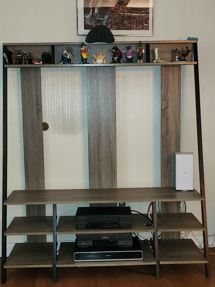 Tv Stand Fits Up To 55 Inch TV,  It's 5foot Tall And 51 1/2 Wide Like Used For A Month Only Reason For Selling TV Broke Buying A Larger One Serious In