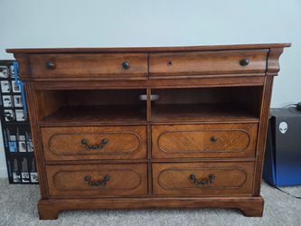Wood Media Dresser TV Stand