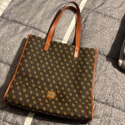 Dooney And Bourke