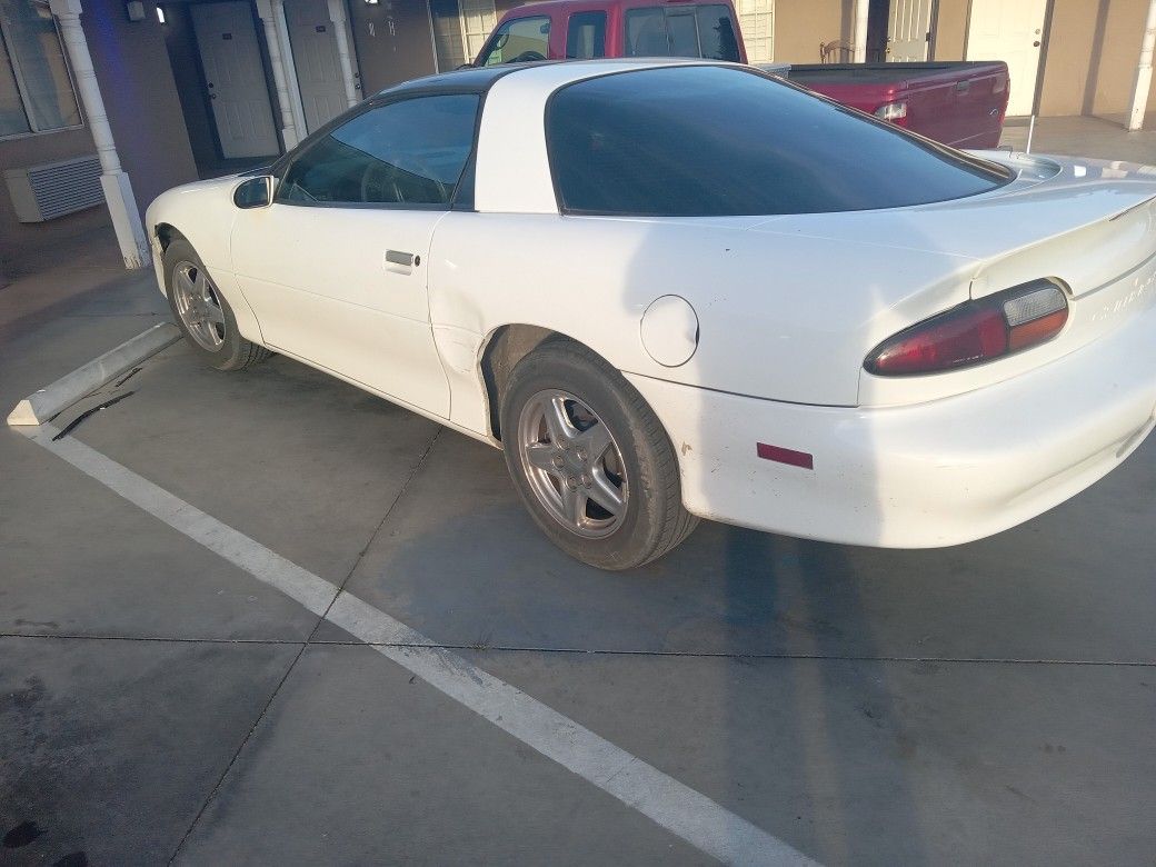 2000 Chevrolet Camaro for Sale in Bakersfield, CA OfferUp