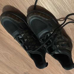 Black Sports shoes size 7.5  women men 5