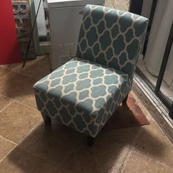Cushioned Chair 