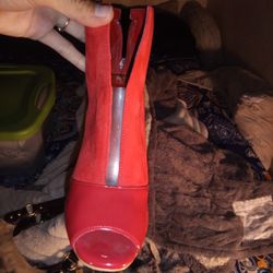 Red Guess Heels 6 1/2