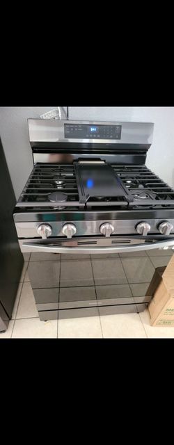 Stove With oven
