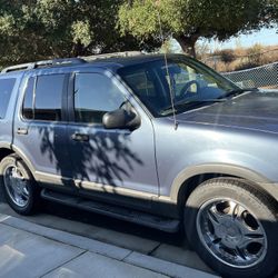 Ford Explorer 