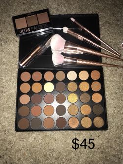Makeup bundle