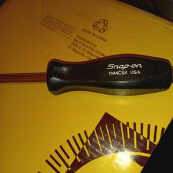 1/4  Socket Driver 