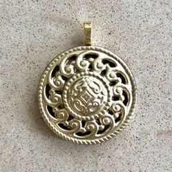 🌞 Pretty, reworked gold tone pendant made from vintage jewelry