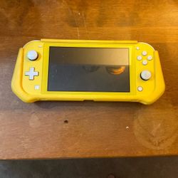 Nintendo Switch Lite W/Protective Case