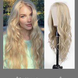 T-Color Long Blonde Wavy Wig For White Women Middle Part Curly Wavy Wig 26 Inch Natural Look Heat Resistant Synthetic Wig For Cosplay, Daily, Party