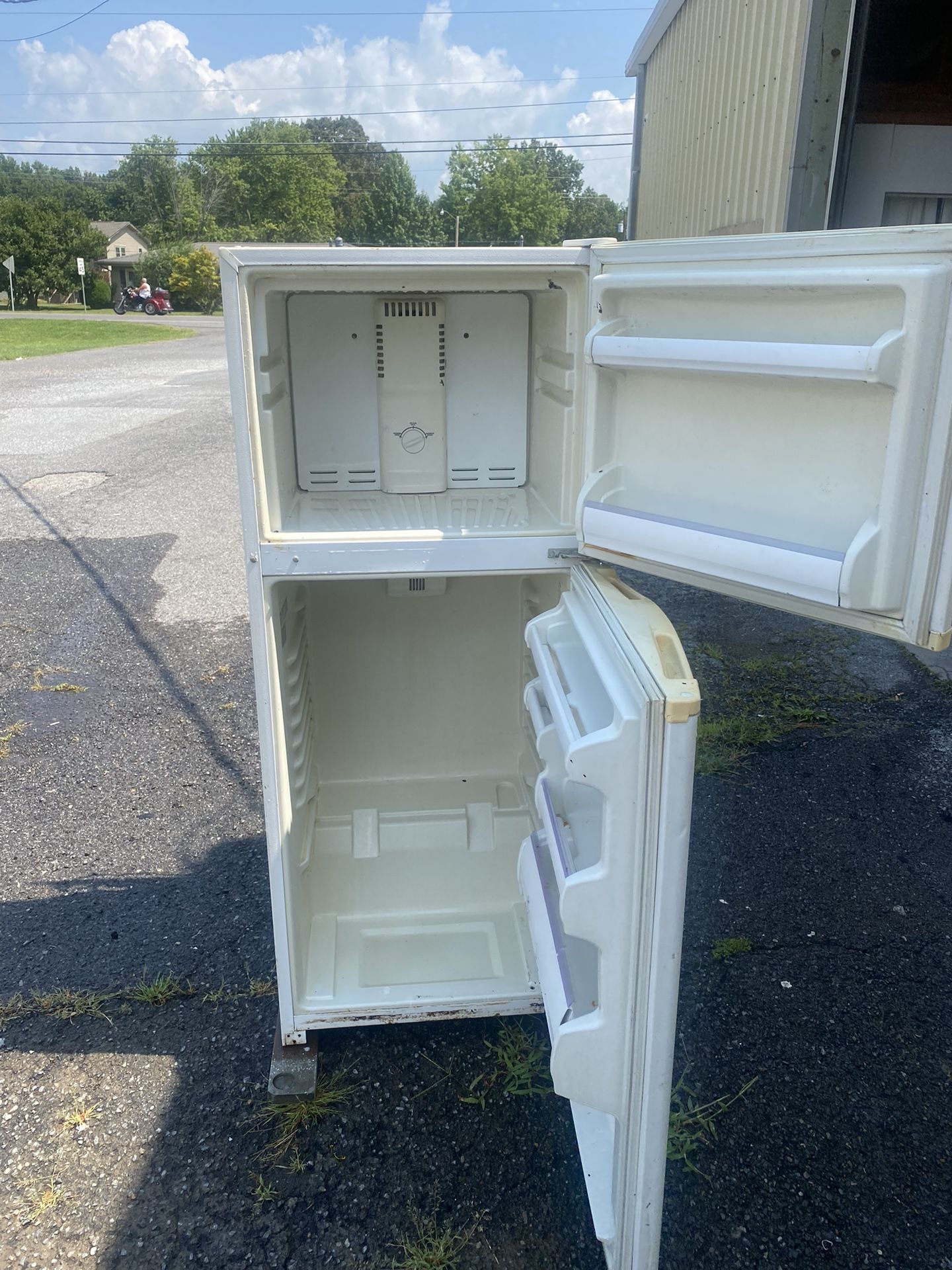 Whirlpool Refrigerator