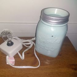 Chasing Firefly Scentsy Warmer With Box