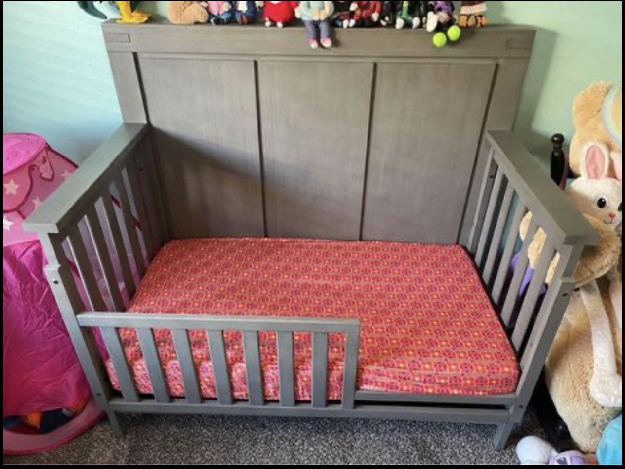 Oxford Baby Piermont Collection Convertible Crib in Rustic Stonington Gray