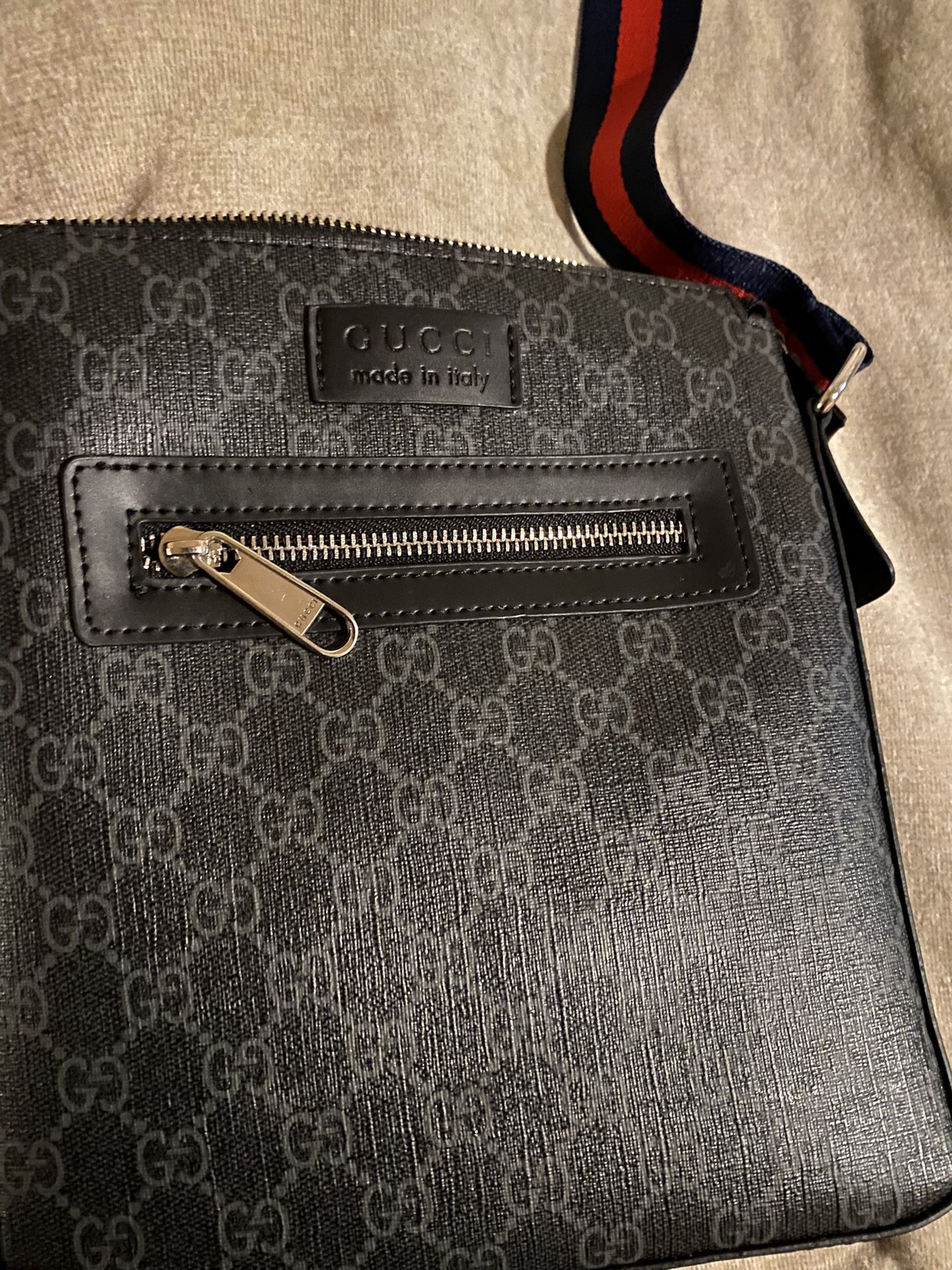 Gucci Messenger Bag