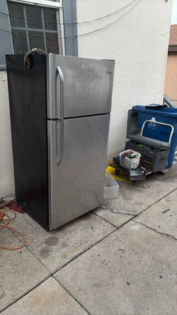 Fridge For Sale Moving Need It Gone