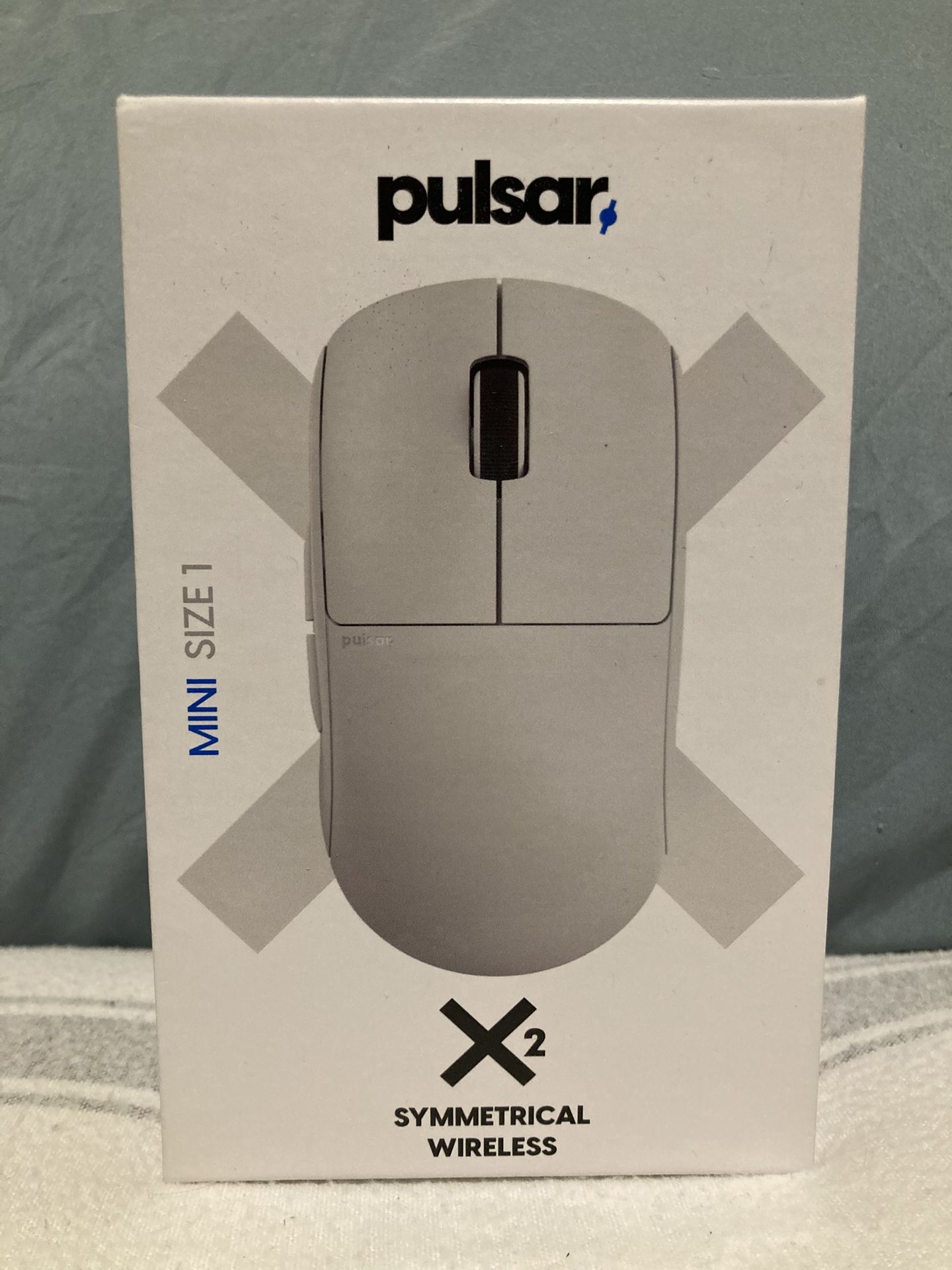 Pulsar Mini Gaming mouse - X2 Symmetrical Wireless + Cord