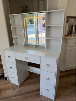 White Makeup Vanity Desk with Mirror and Lights