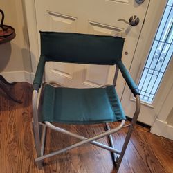 Green Folding Chair W/ Side Tray