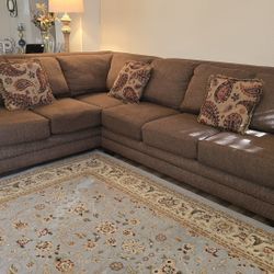 Sectional Couch 