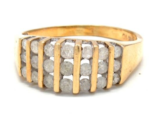 Ladies Diamond/Gold Cocktail Ring
