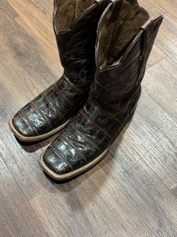 Boots men