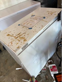 Insignia deep freezer 7 ft.³ $75 OBO
