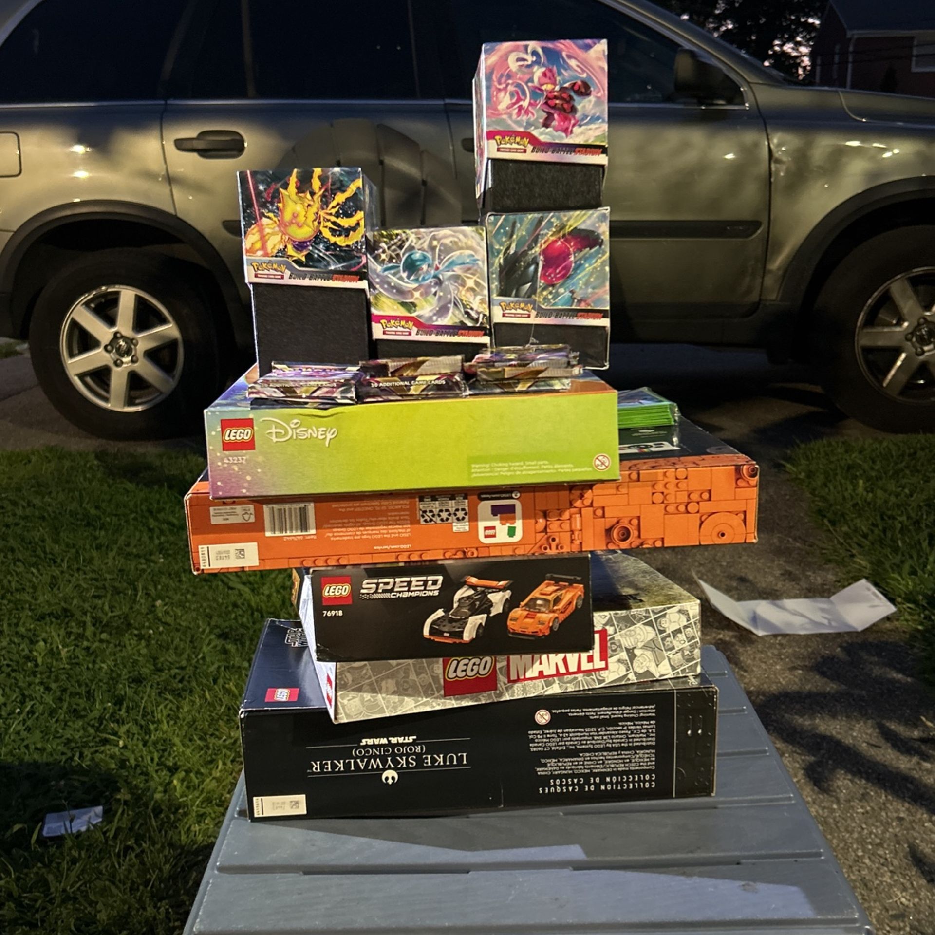 Lego And Pokémon Premium Set