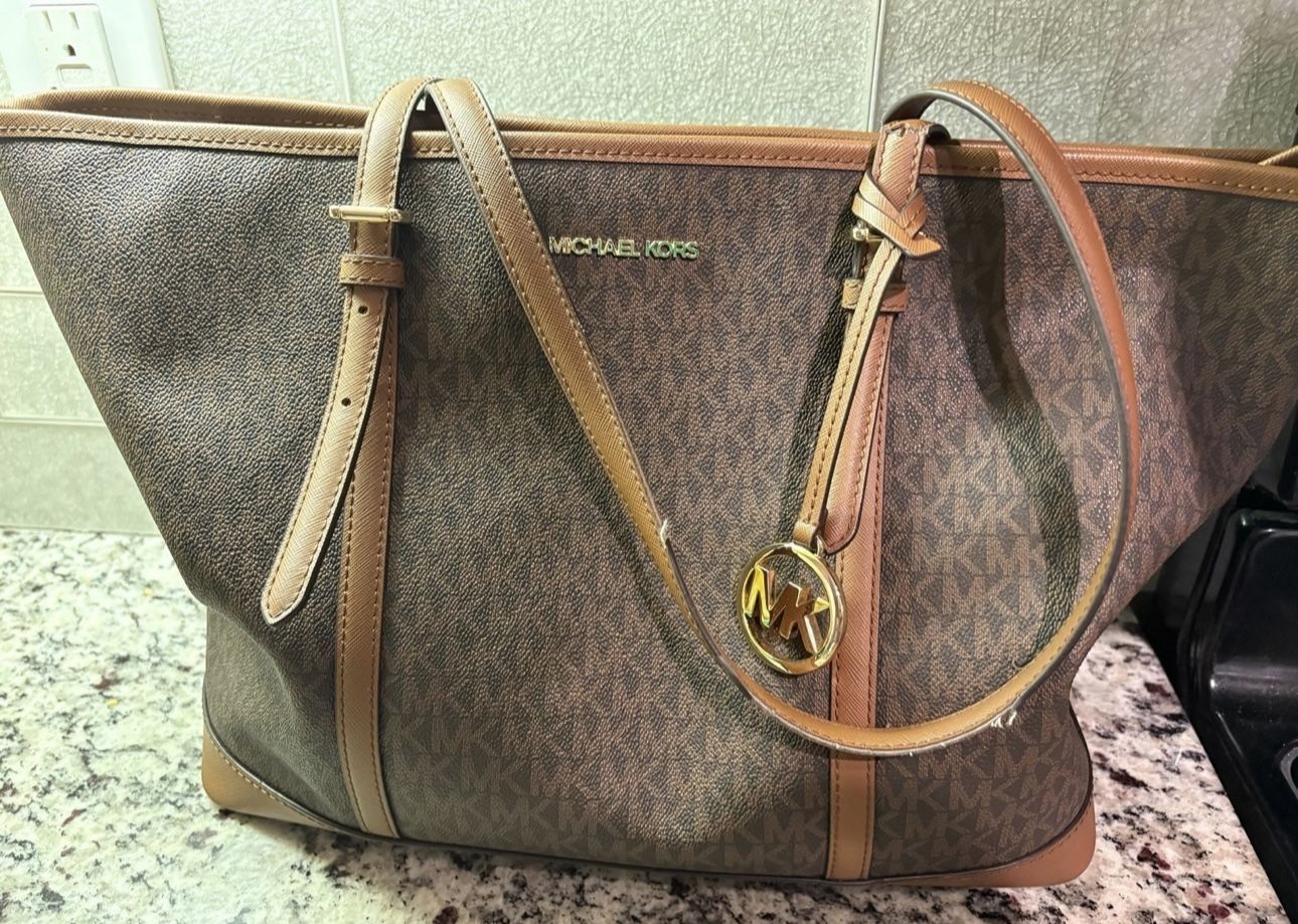 Michael Kors Jet Set Travel Large Logo Tote Bag 👜