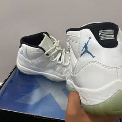 Jordan 11 . Size 10