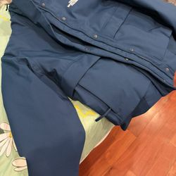 Women’s Northface Arctic Bomber 