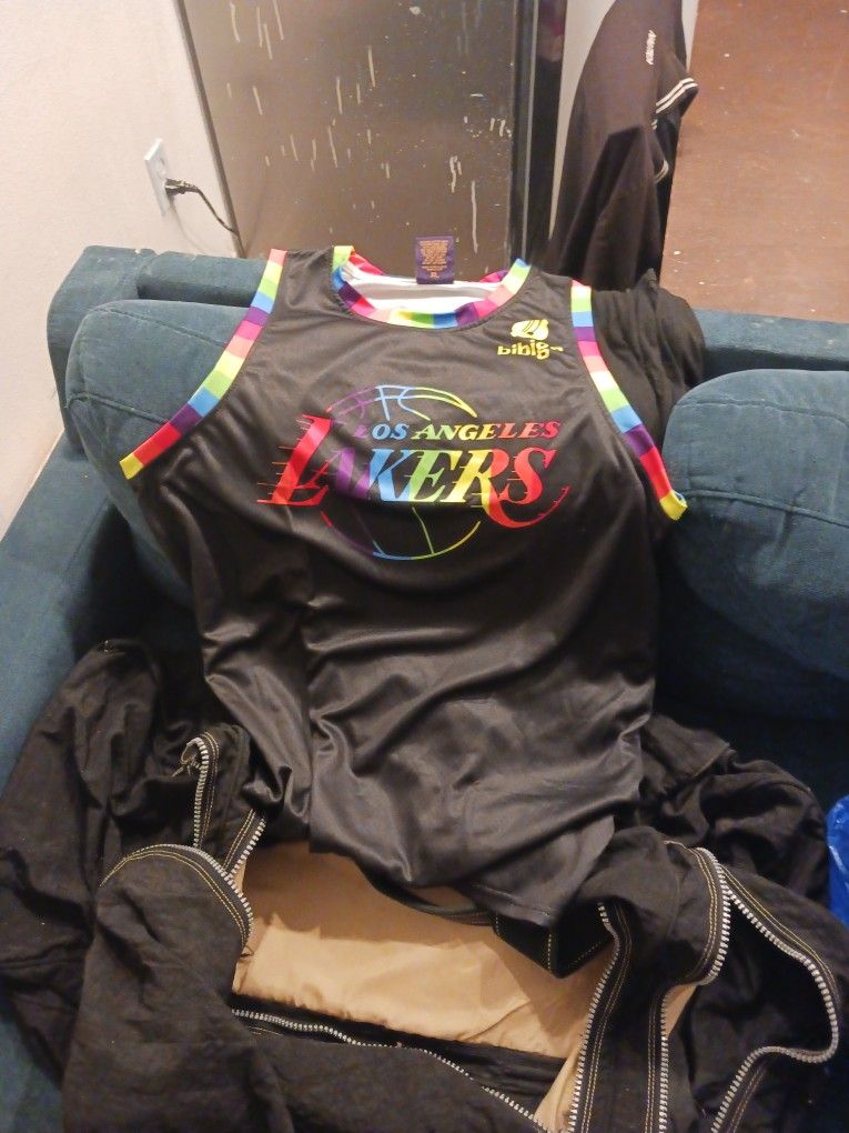 Pride Night Lakers Jersey XL